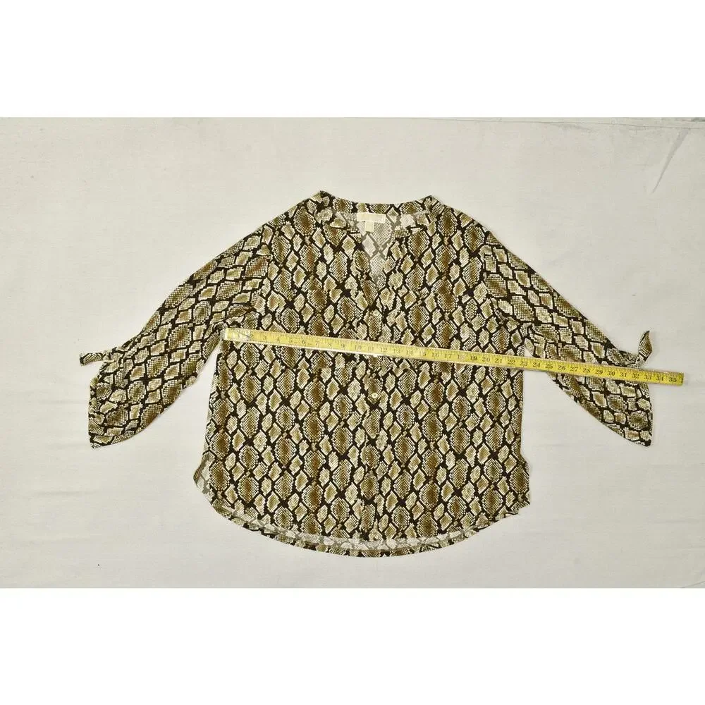 Michael Kors Women's XXL Snakeskin Print V-Neck Blouse 3/4 Sleeve with Gold Tone